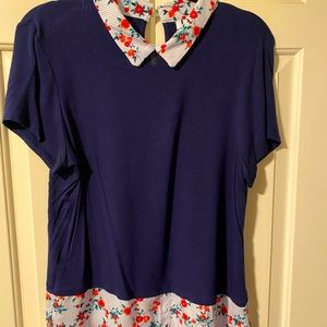 Elle medium navy and floral blouse